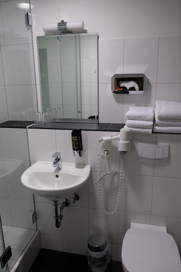 มินซ์ – ซิตี้โฮเทล Hotel อาเคิน ภายนอก รูปภาพ