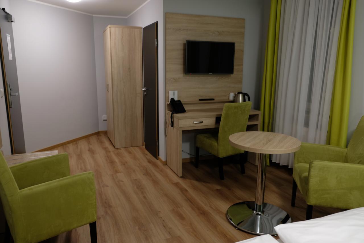 มินซ์ – ซิตี้โฮเทล Hotel อาเคิน ภายนอก รูปภาพ