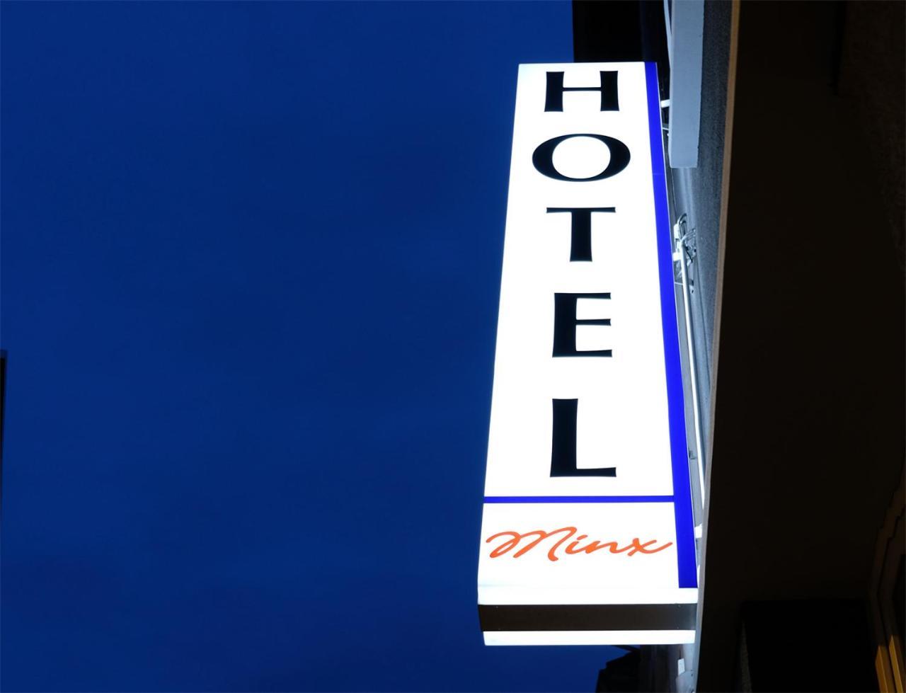 มินซ์ – ซิตี้โฮเทล Hotel อาเคิน ภายนอก รูปภาพ